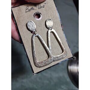 Bella Uno Dangle/ Drop Silvertone Hammered Metal Clip‎ On Earrings NWT